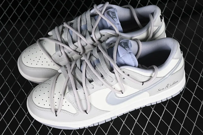 All Categories Nk SB Dunk Series Nk SB Dunk Low Low-top sneakers Nk Dunk Low Minimalist industrial-simple silver hook SB strap low-top casual sneakers DJ6188-003